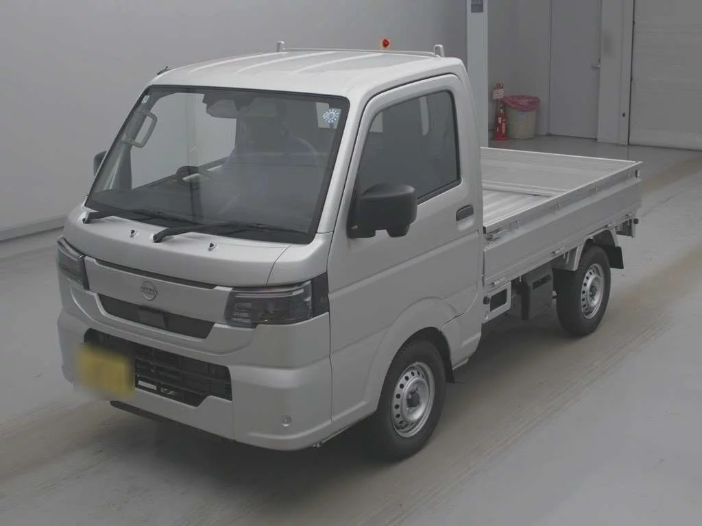 Nissan NT100 Clipper DR16T 2026
